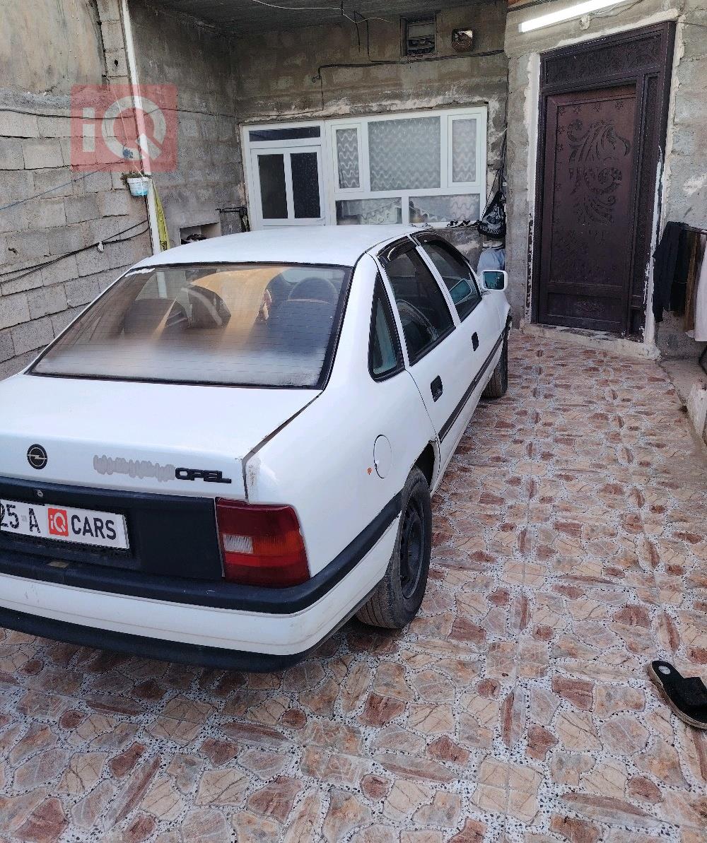 اوبل فيكترا